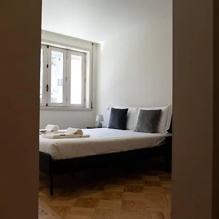 Liberty Apartment *